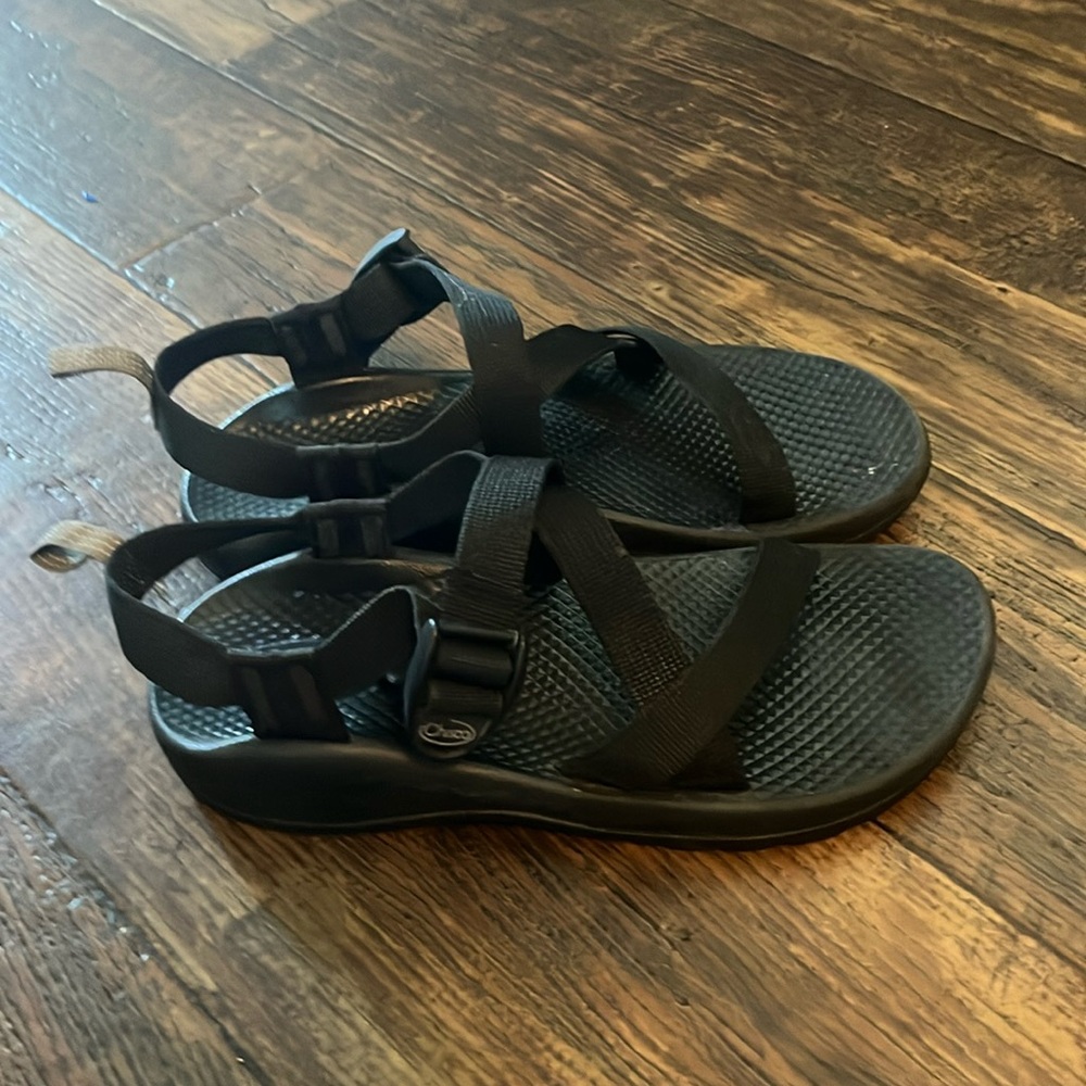 Chacos youth size 5
